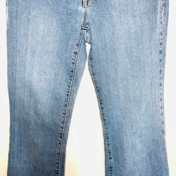 GAP Low Rise Flare Stretch Vintage Y2K Light Wash Jeans 6 Women’s - Picture 4 of 13